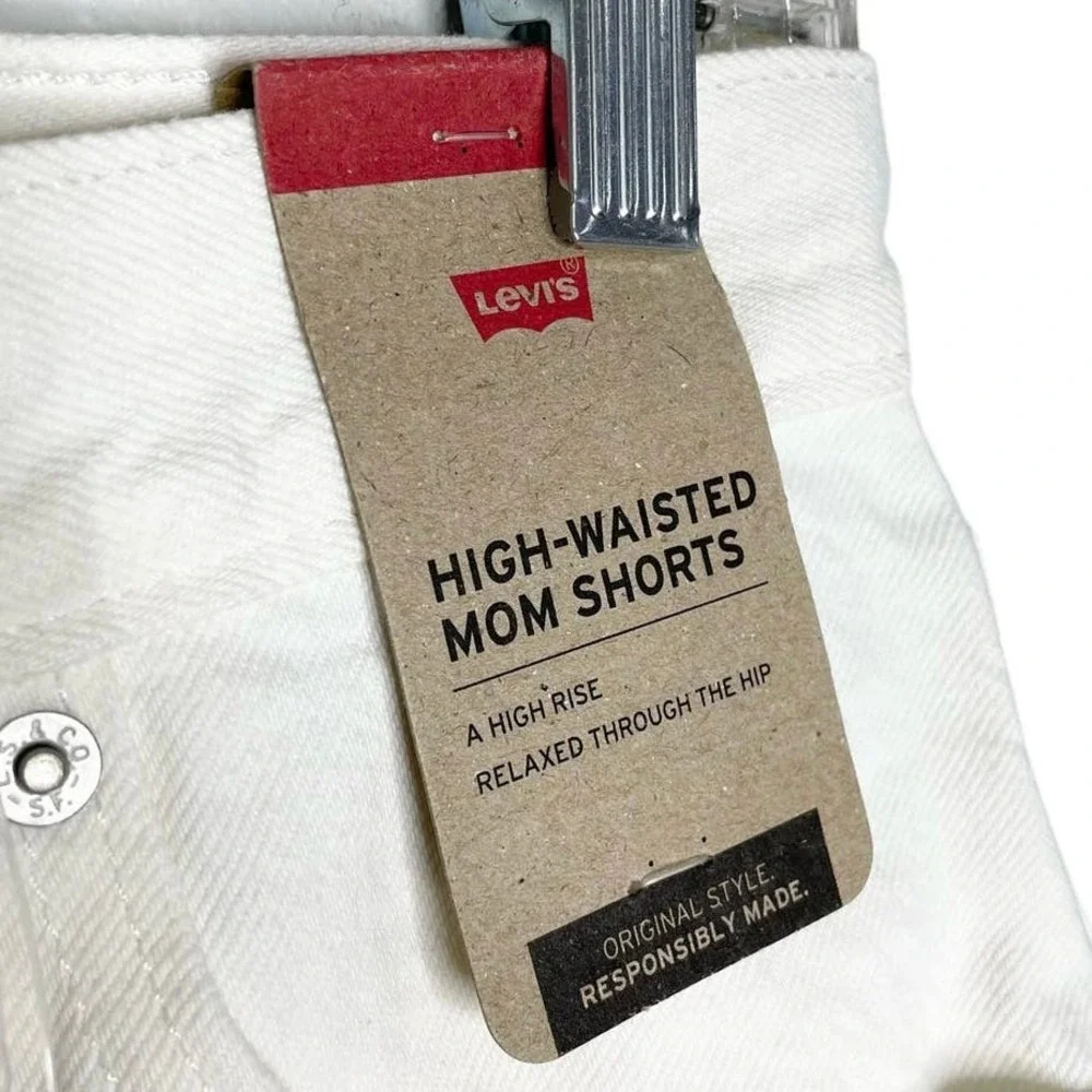 Levi’s High Waisted Mom Shorts In White 28 NWT - Picture 7 of 10
